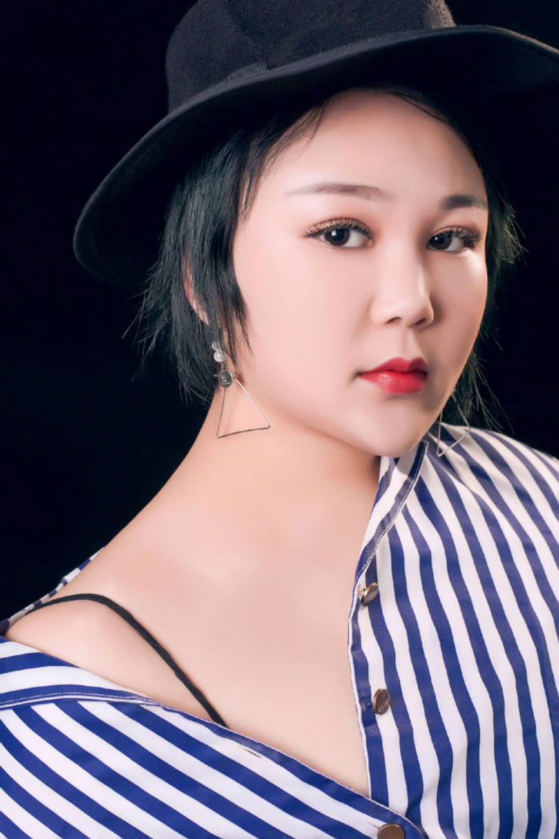 烟草发屋美容美发学校